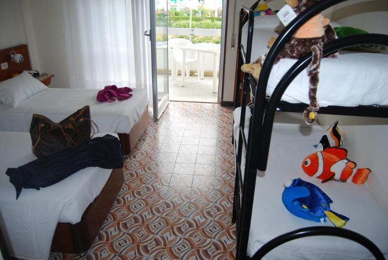 Hotel River Palace Terracina Eksteriør billede
