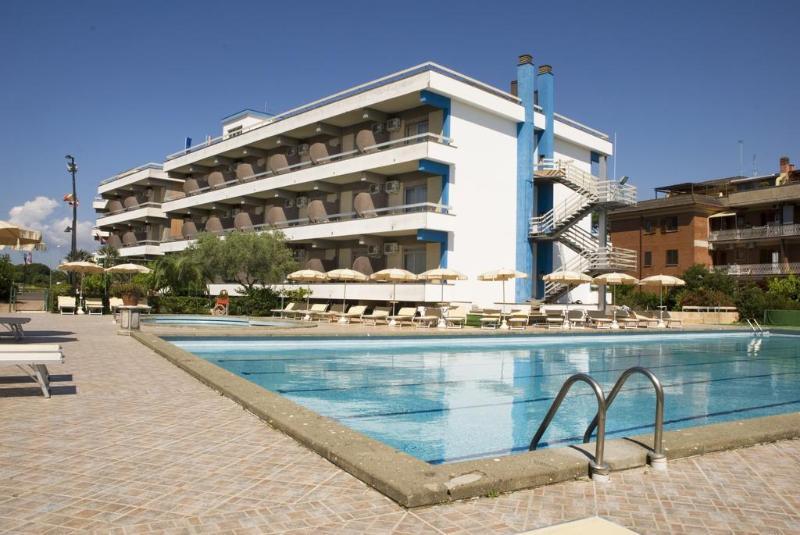 Hotel River Palace Terracina Eksteriør billede